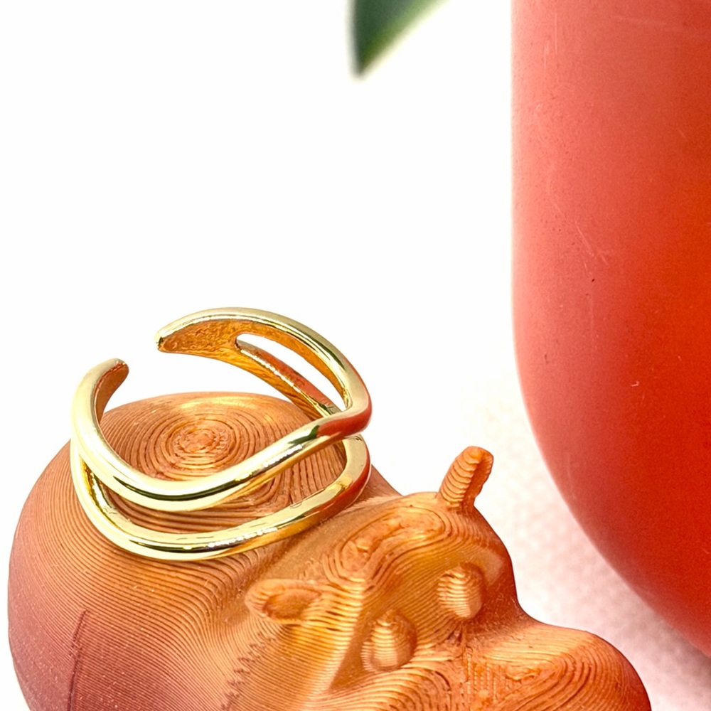 Gold-Plated Wavy Adjustable Ring - Picture 3 of 4